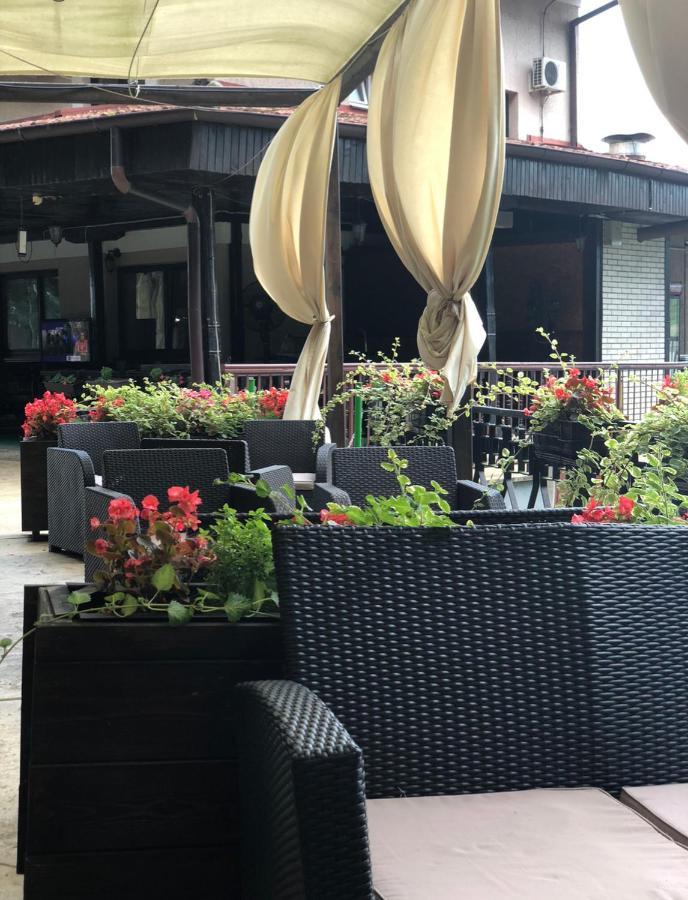 Jezero Kudrec Hotel Smederevska Palanka Ngoại thất bức ảnh