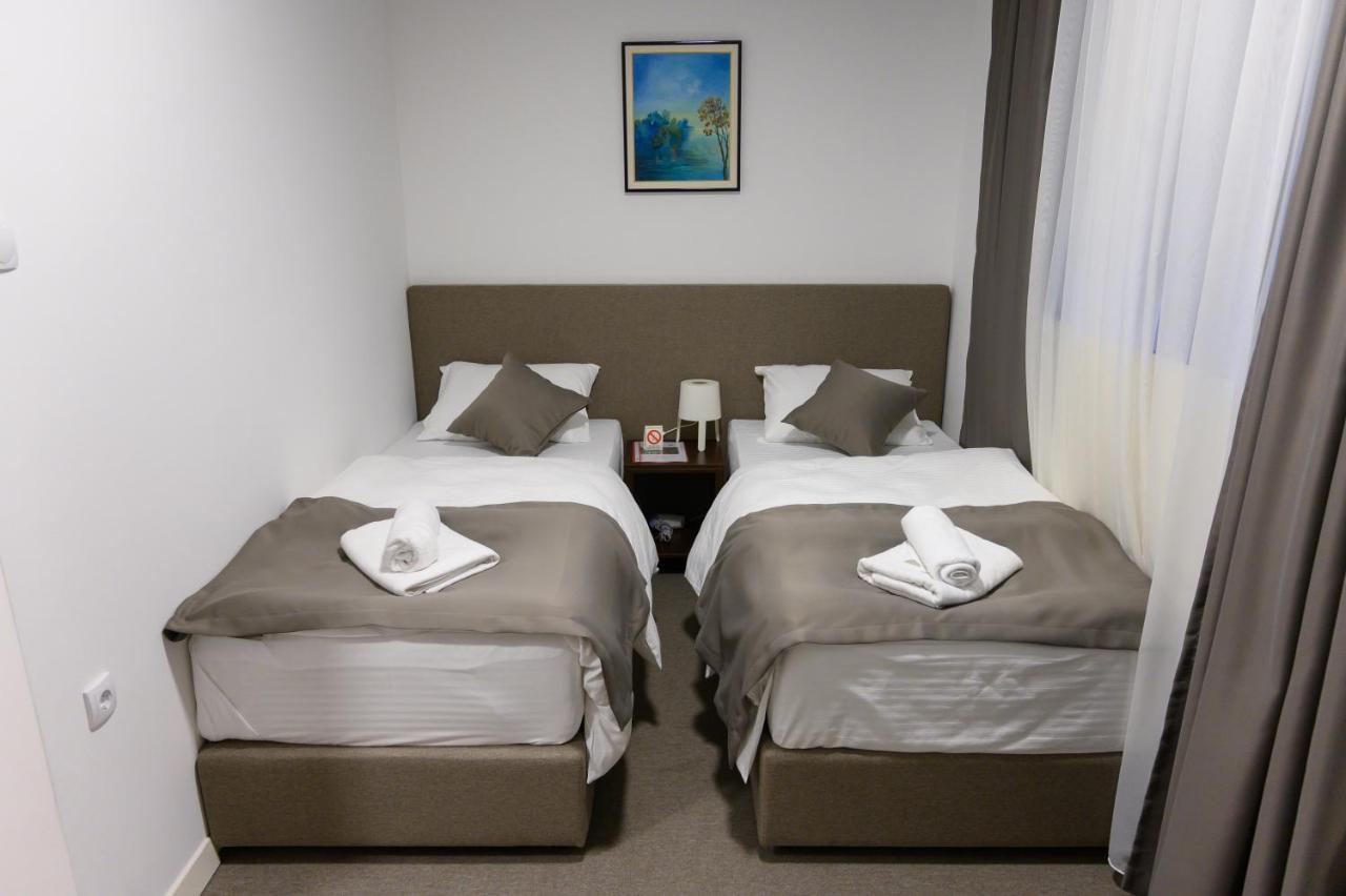 Jezero Kudrec Hotel Smederevska Palanka Ngoại thất bức ảnh