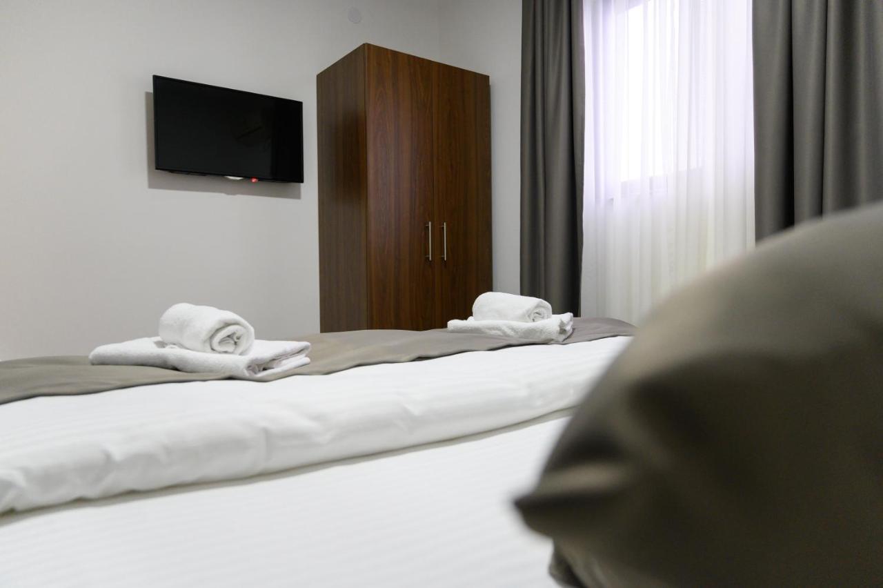 Jezero Kudrec Hotel Smederevska Palanka Ngoại thất bức ảnh